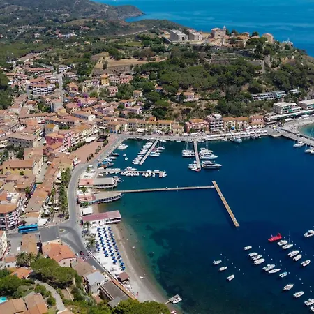 Casa Ilaria A 公寓 *